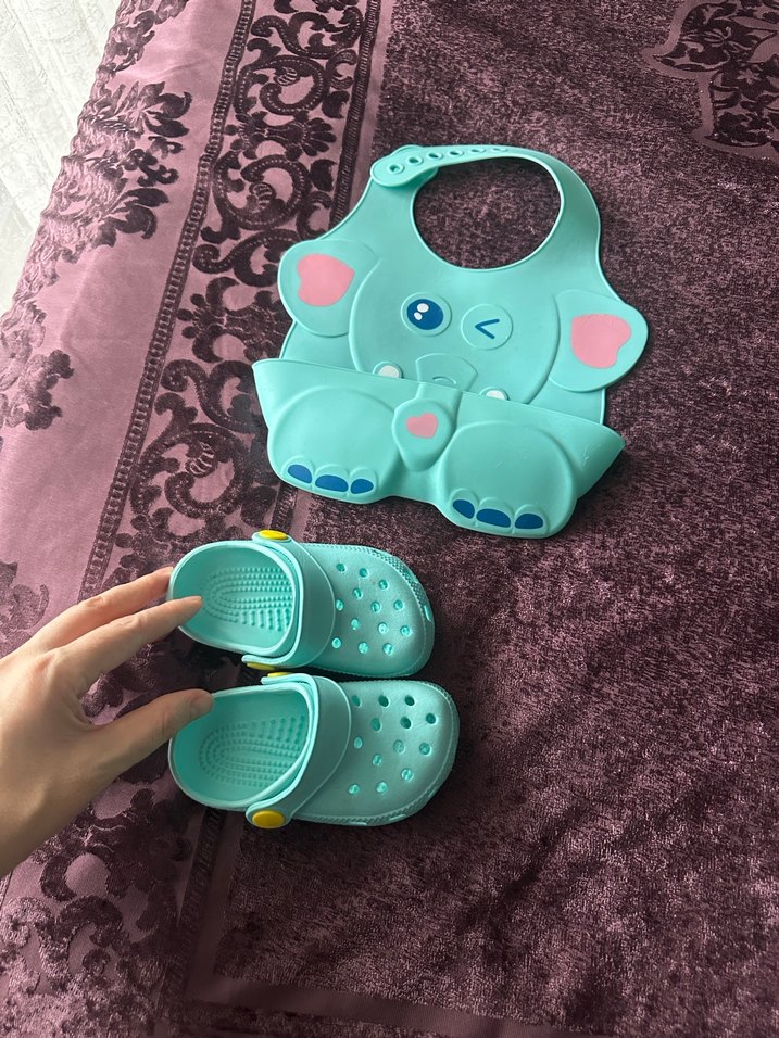 Fil Desenli Mavi Bebek Önlüğü ve Ayakkabısı - Görsel 3