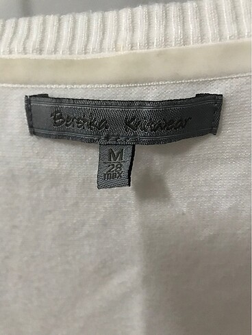 m Beden beyaz Renk Bershka Beyaz Uzun Hırka