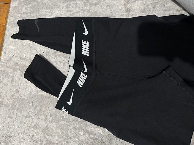 Nike tayt