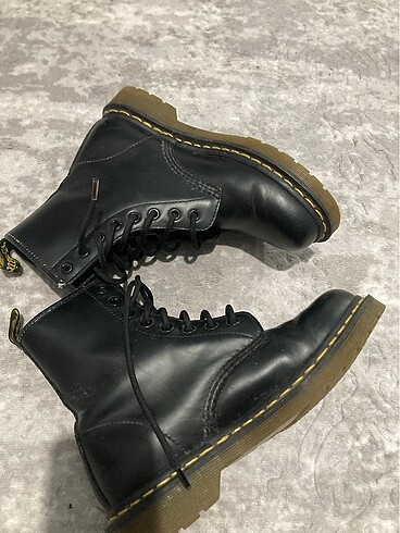 36 Beden Dr.Martens Bot