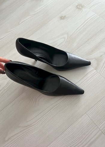 36 Beden siyah Renk Siyah Yılan Desenli Tokalı Stiletto