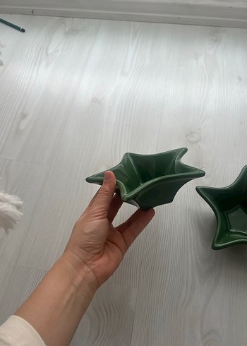 Parlak Yeşil Yıldız Şeklinde Tabak Seti - Görsel 2