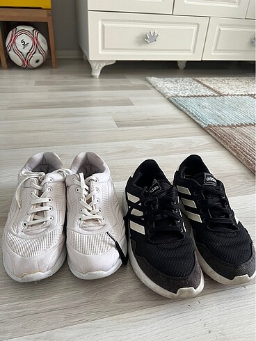 Adidas İki tane spor ayakkabı