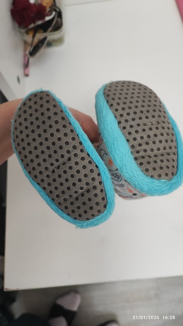 LCW Waikiki Erkek Çocuk Renkli Peluş Ev Terliği - Görsel 3