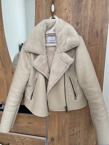 Stradivarius İçi yünlü ceket