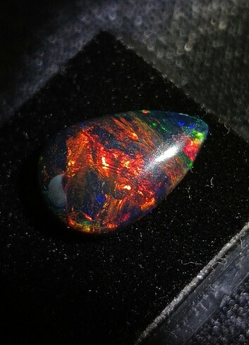 Beden 3.40 CT JANJANLI SİYAH ETİYOPYA OPALİ