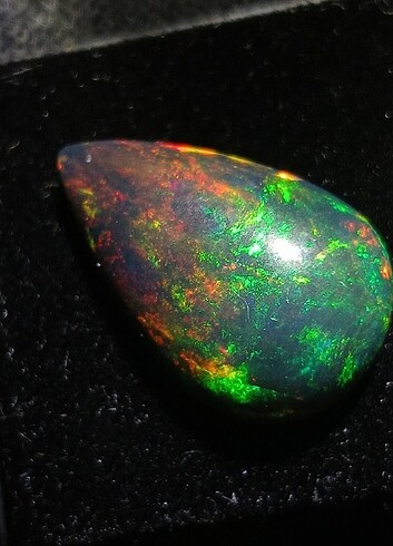 Diğer 4.60 CT JANJANLI SİYAH ETİYOPYA OPALİ