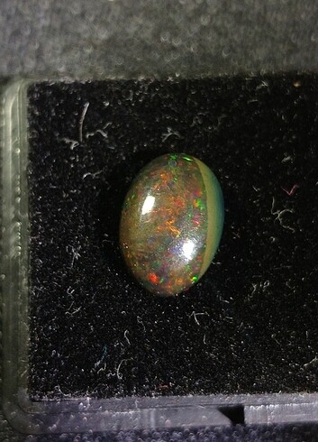 Beden 1.75 CT JANJANLI SİYAH ETİYOPYA OPALİ