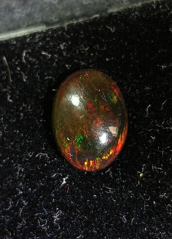 1.55 CT JANJANLI SİYAH ETİYOPYA OPALİ
