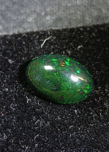 Beden 1.70 CT JANJANLI SİYAH ETİYOPYA OPALİ