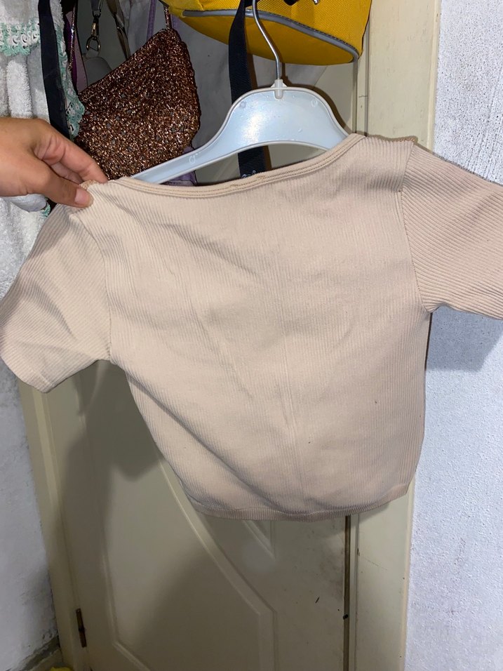 Bej Kısa Kollu Crop Top - Görsel 2