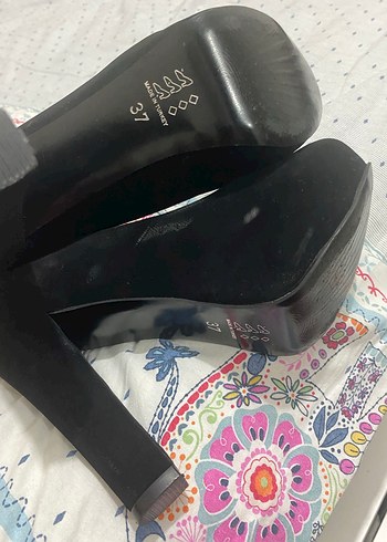 Siyah Tokalı Stiletto Topuklu Kadın Ayakkabı - Görsel 4