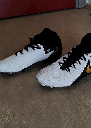 Nike Phantom Luna II Yüksek Bilekli Krampon