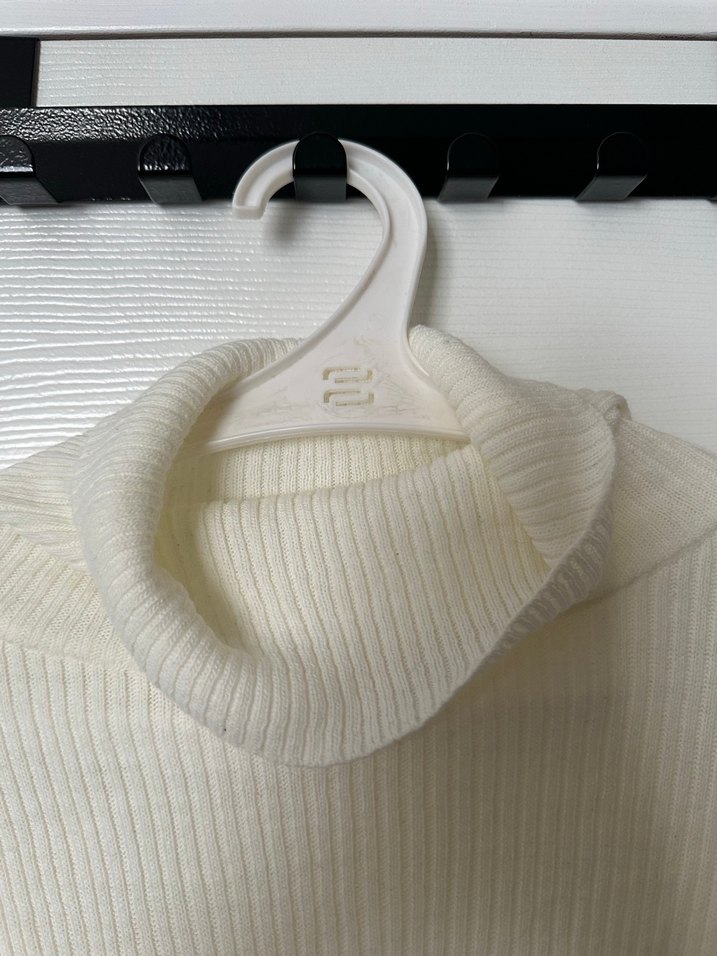 Beyaz Balıkçı Yaka Triko Kadın Kazak - Görsel 2