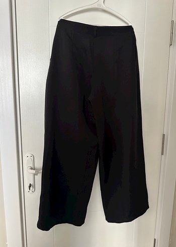 Kadın Siyah Pileli Kumaş Pantolon - Görsel 3