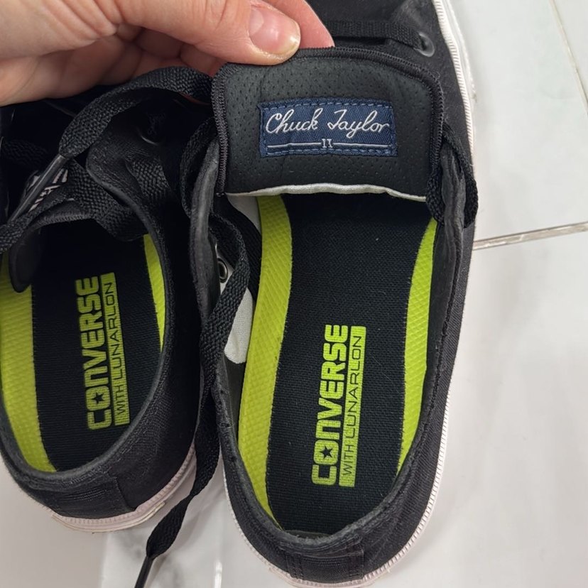 Converse Siyah Beyaz Düz Tabanlı Kadın Spor Ayakkabı - Görsel 4