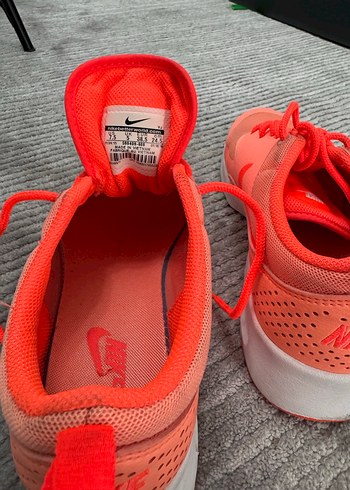 Nike Kadın Spor Ayakkabısı - Görsel 3