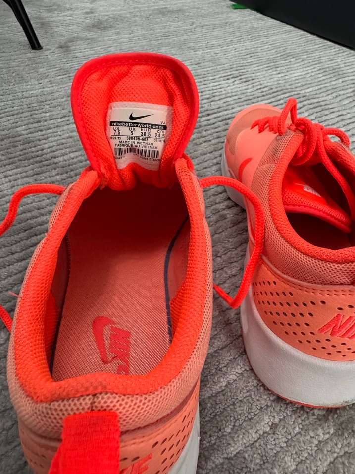 Nike Kadın Spor Ayakkabısı - Görsel 3