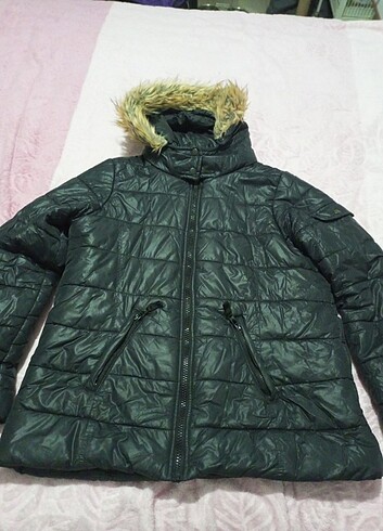 Mont şisme 44 beden koltuk altı 56 cm. Boy 67 cm