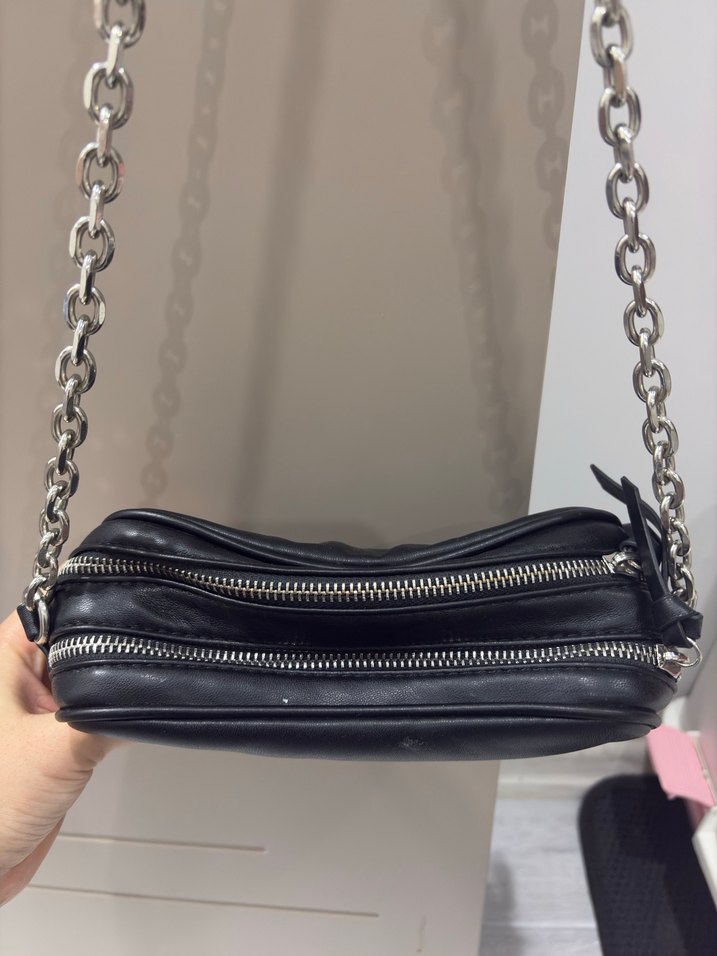 Zincir Detaylı Siyah Deri Kadın Çanta - Görsel 3