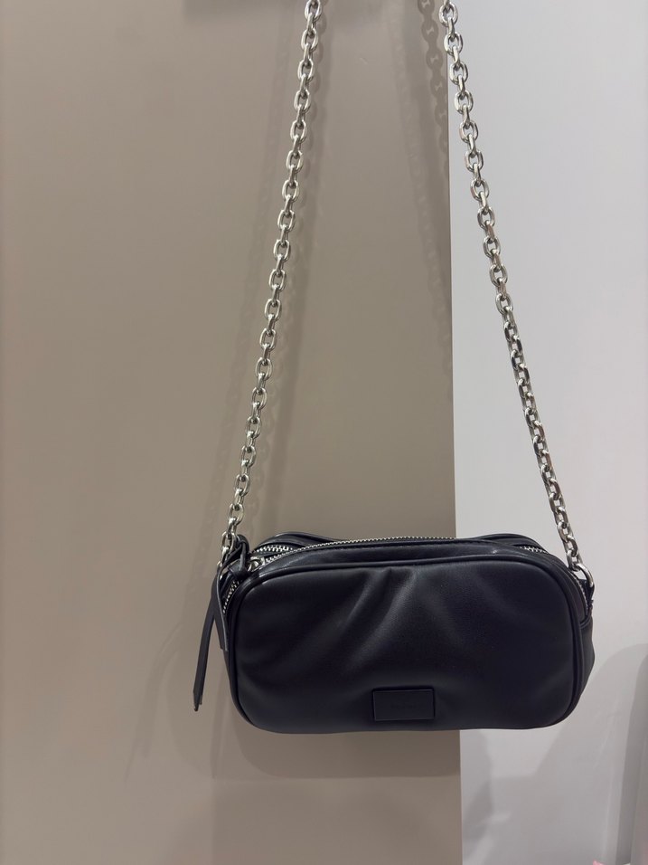 Zincir Detaylı Siyah Deri Kadın Çanta - Görsel 2