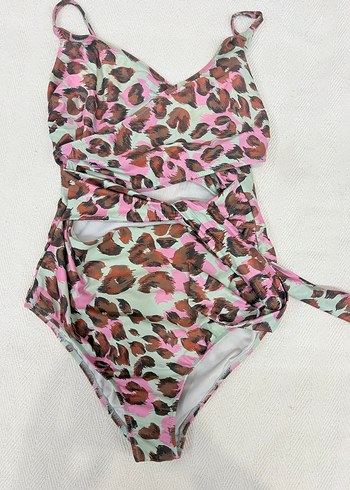 Pembe Bağlamalı Modern Kadın Mayo - Görsel 3