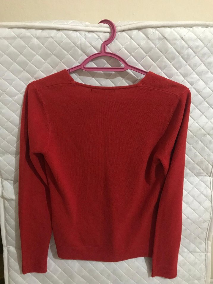 Kırmızı V Yaka Düğmeli Hırka Kadın - Görsel 2