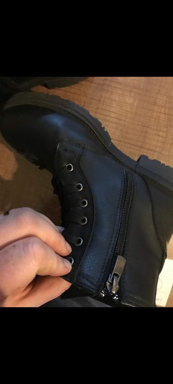 Siyah Taşlı Deri Gotik Botlar - Görsel 3