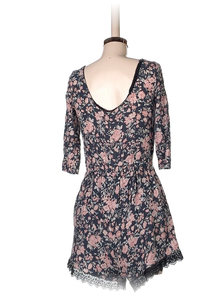 Bershka Kısa Tulum %70 İndirimli. - Görsel 3