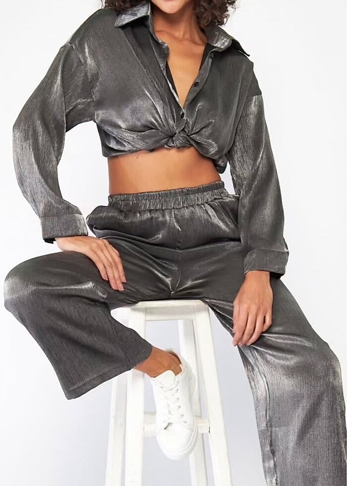 Gri parlak takım - Görsel 5