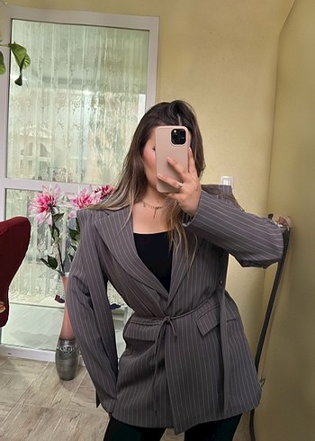 Gri Çizgili Kemerli Kadın Blazer Ceket - Görsel 2