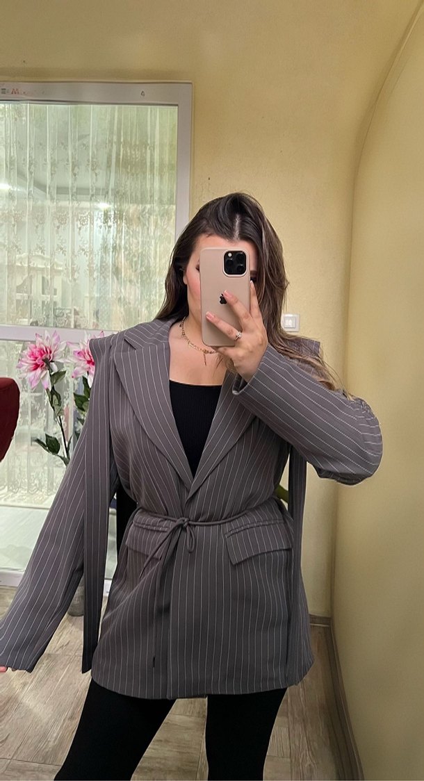 Gri Çizgili Kemerli Kadın Blazer Ceket - Görsel 3