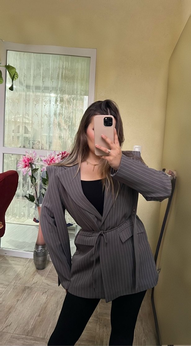 Gri Çizgili Kemerli Kadın Blazer Ceket - Görsel 2