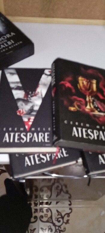  Beden Renk Ateşpare 4 kitap 4. kitabı yan baskılı ayraçlı ciltli