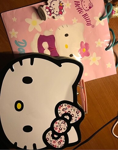 Hello kitty makyaj kutusu