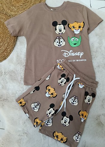 Disney Baskılı Kahverengi Erkek Kısa Pijama Takımı