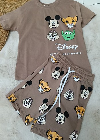Disney Baskılı Kahverengi Erkek Kısa Pijama Takımı