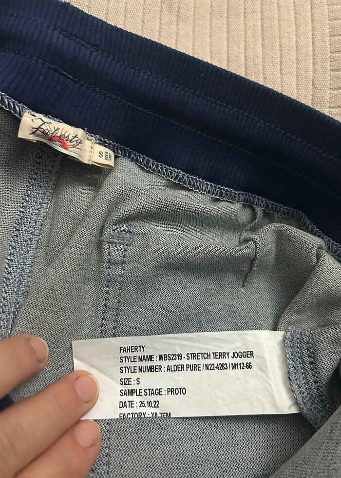 Faherty beli lastikli pantolon - Görsel 3