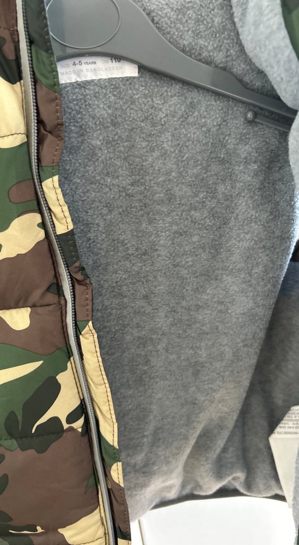 Erkek Çocuk Kamuflaj Desenli Kapüşonsuz Yelek - Görsel 2