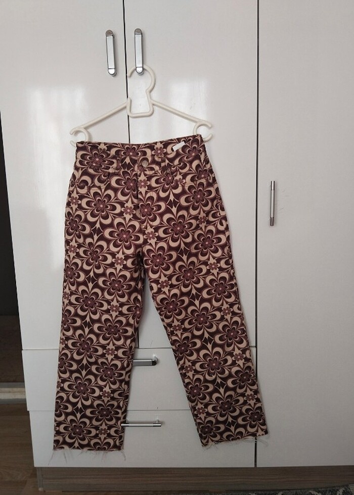 Çiçek desenli pantolon  - Görsel 2