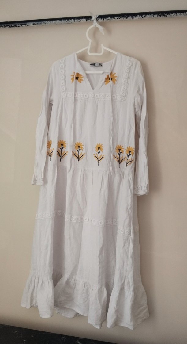 Nakışlı Beyaz Uzun Keten Elbise - Görsel 3