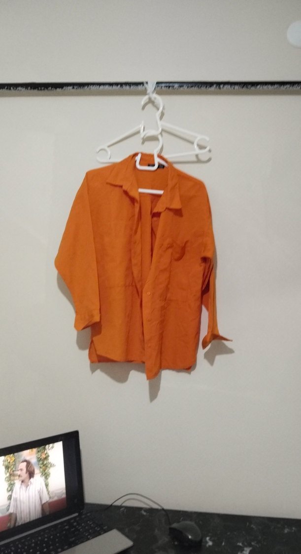 Turuncu Düğmeli Keten Gömlek - Görsel 3
