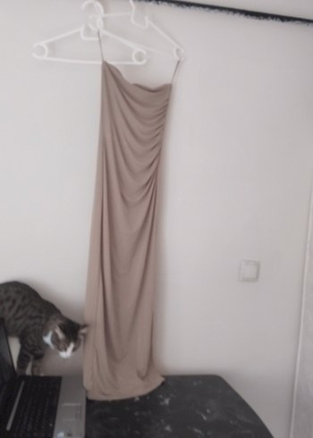 Trendyol & Milla Bej Drapeli Uzun Keten Straplez Elbise