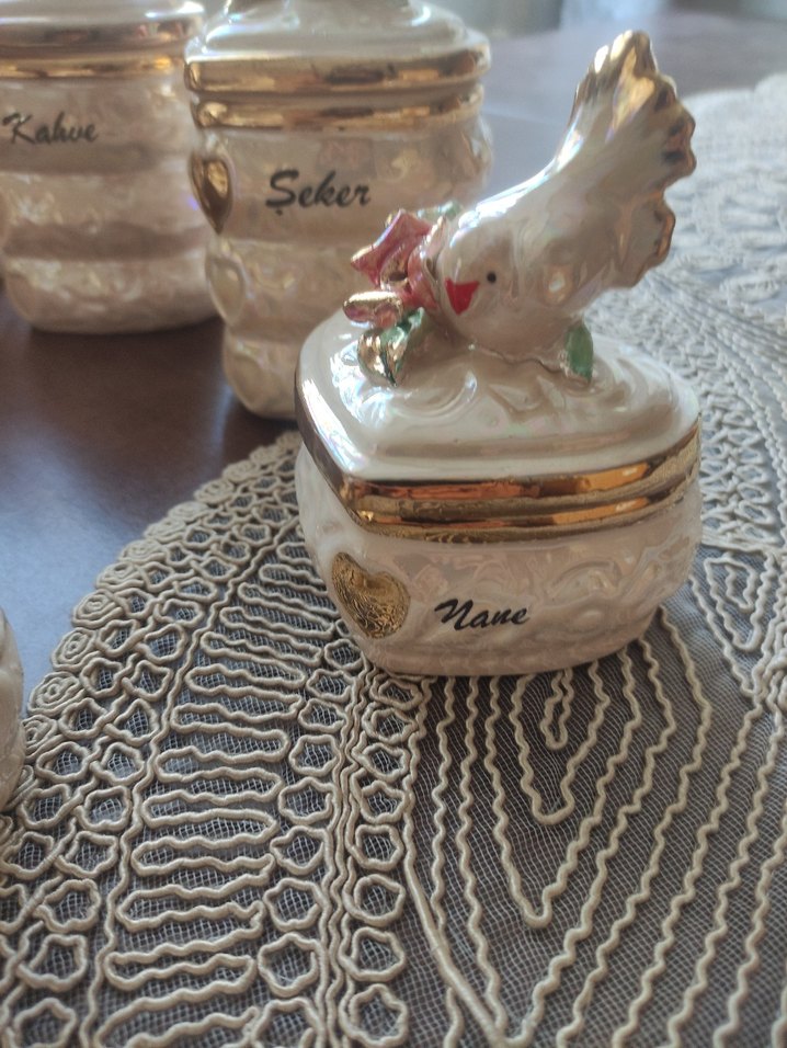 baharat takımı Beyaz Kalp ve Silindir Figürlü Kutular - Görsel 3