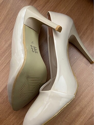 Diğer Stiletto ayakkabı