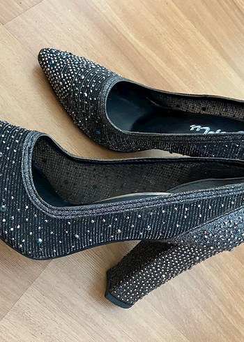 36 Beden Gri Stiletto Topuklu Kadın Ayakkabı