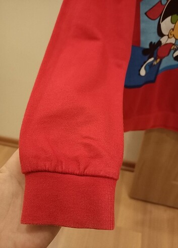 7 Yaş Beden kırmızı Renk LCW erkek çocuk sweatshirt 