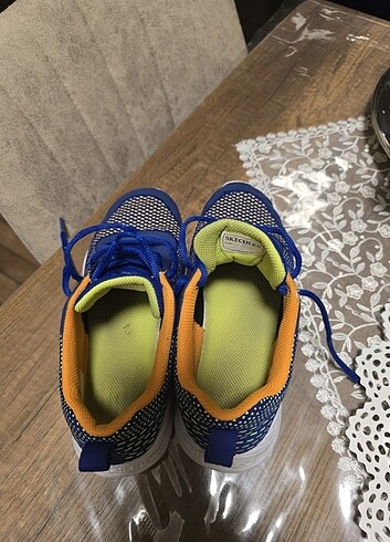 35 Beden mavi Renk Skechers çocuk ayakkabı 