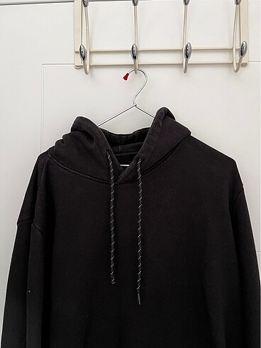 Bershka Siyah Erkek Kapüşonlu Sweatshirt - Görsel 2