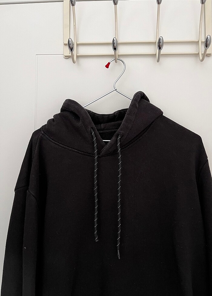 Bershka Siyah Erkek Kapüşonlu Sweatshirt - Görsel 2